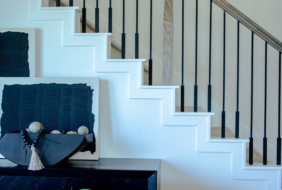 Foundation Series, Satin Black, 4000-SP, stabilizer newel post, square cap